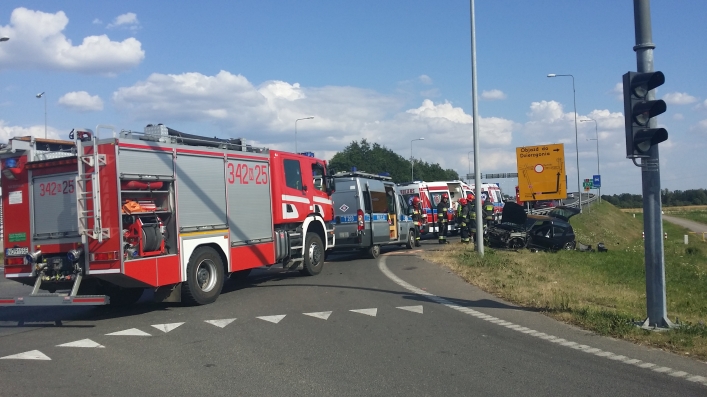 Wypadek na siódemce. Dwójka dzieci w szpitalu