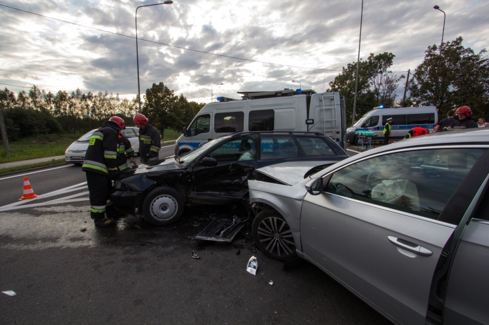 Wypadek na skrzyżowaniu w Kazimierzowie