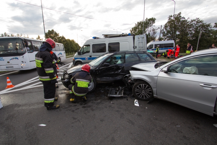 Wypadek na skrzyżowaniu w Kazimierzowie
