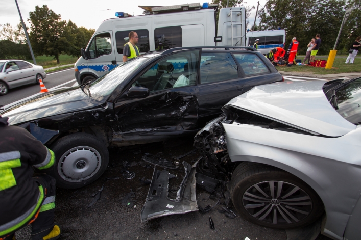 Wypadek na skrzyżowaniu w Kazimierzowie