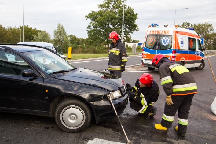 Wypadek na skrzyżowaniu w Kazimierzowie
