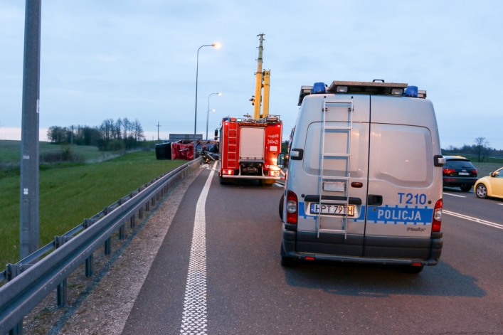 Wypadek na „berlince”. Droga jest nadal zablokowana