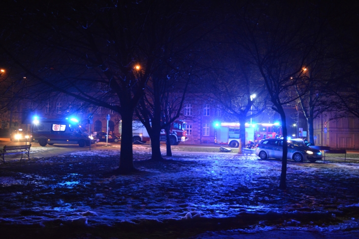 Wypadek przy Placu Słowiańskim. Młody kierowca w szpitalu (+ zdjęcia)