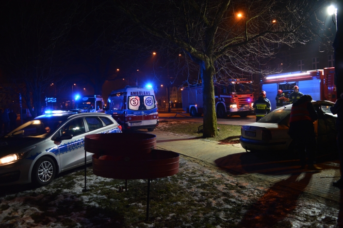 Wypadek przy Placu Słowiańskim. Młody kierowca w szpitalu (+ zdjęcia)