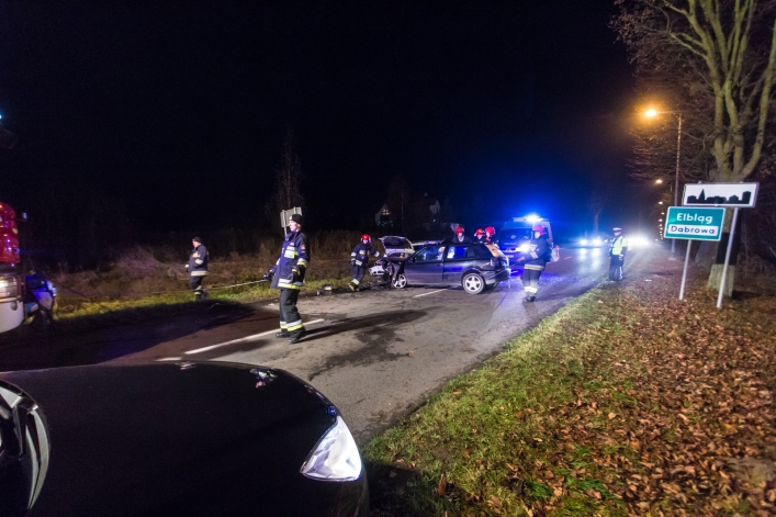 Wypadek w Dąbrowie. 7 osób rannych