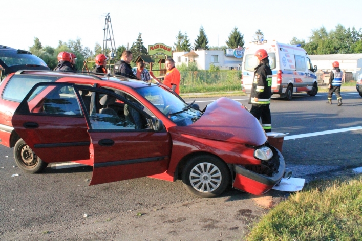 Wypadek w Kazimierzowie. Ranne cztery osoby