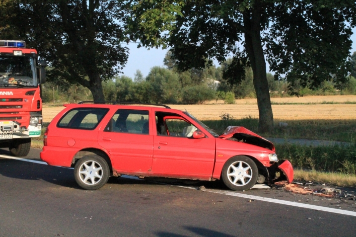 Wypadek w Kazimierzowie. Ranne cztery osoby