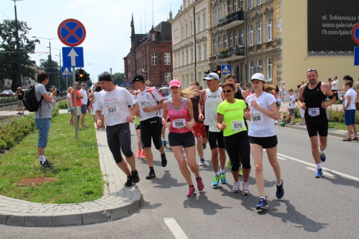 Z Piekarczykiem może pobiec każdy