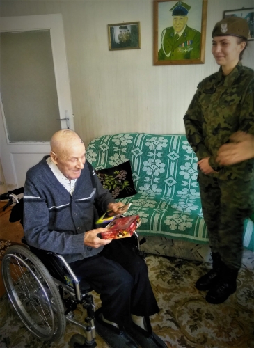 Z życzeniami wielkanocnymi u kombatantów