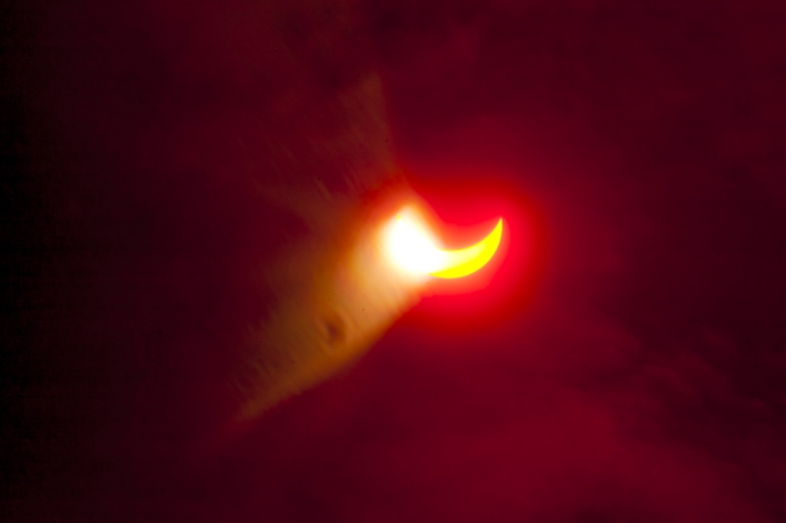 Zaćmienie Słońca - rzadkie zjawisko, uchwycone na fotografii
