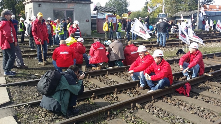 Żądania górników trafią do rządu. Blokada trwa