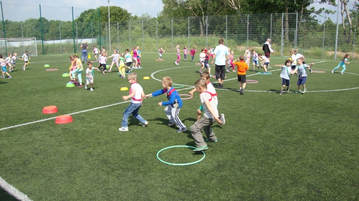 Zajęcia sportowe z przedszkolakami w Zespole Szkół nr 1