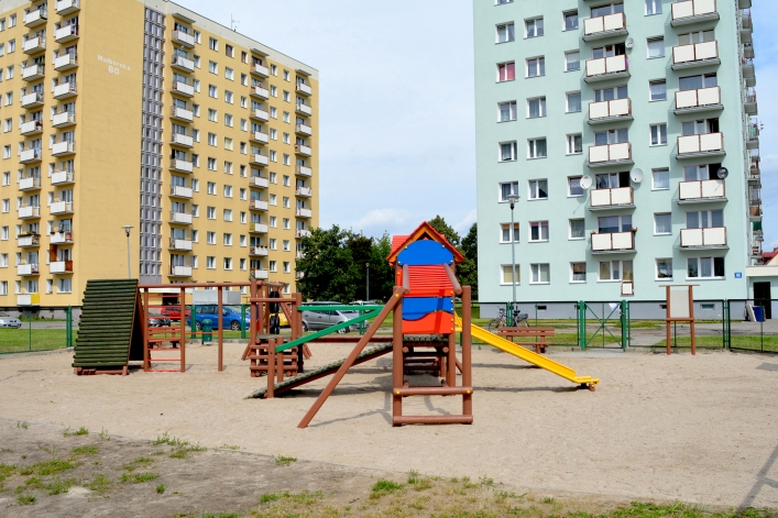 Zatorze. Setki dzieci cieszą się już z nowego placu zabaw