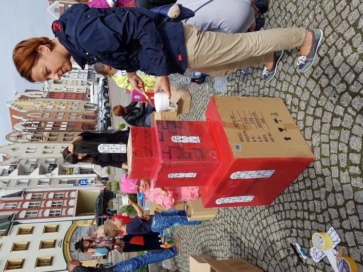 Zbójnicy opanowali miasto