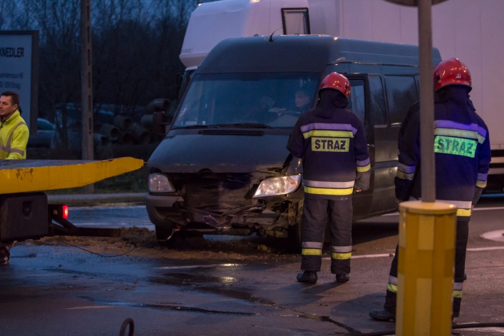 Zderzenie dwóch pojazdów w Kazimierzowie