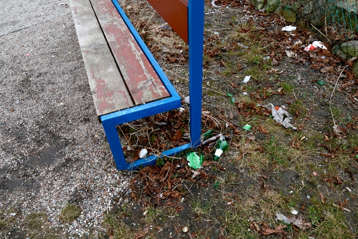 Zdewastowany plac zabaw przy ul. Wapiennej