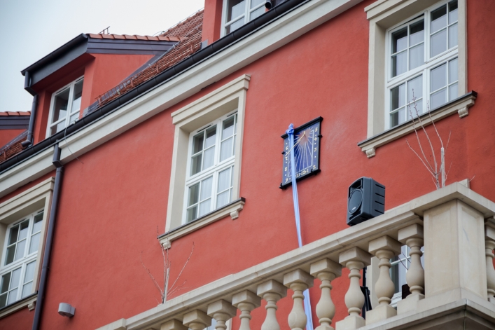 Zegar słoneczny znów na Domu Królów, dziś Hotelu Elbląg 