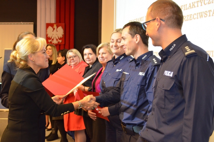 Zespół Szkół Technicznych wdrożył i realizuje program dotyczący przemocy w cyberprzestrzen