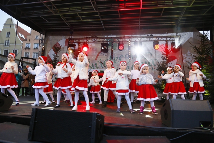 Zespół Tańca Ludowego MDK