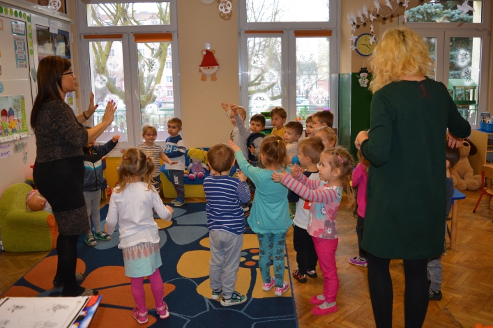 Zimowe zabawy w przedszkolu nr 10 w Elblągu (+ zdjęcia)