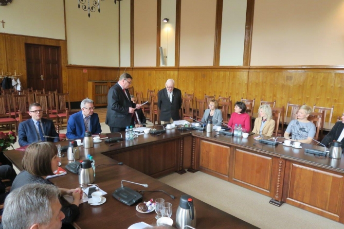 Zmiany kadrowe w Urzędzie Miejskim w Elblągu. Narada kierownictwa