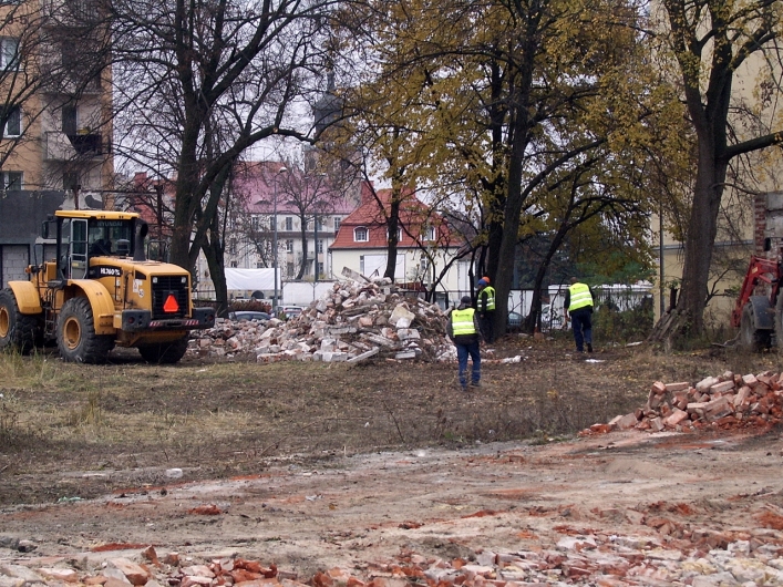 Znikają pustostany przy ul. Winnej