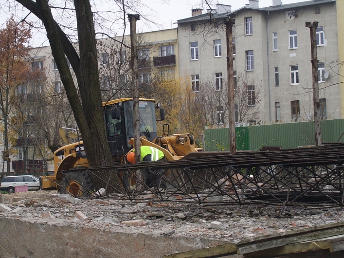 Znikają pustostany przy ul. Winnej