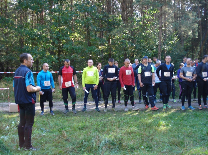 Żołnierze 16 PDZ biegają na orientację