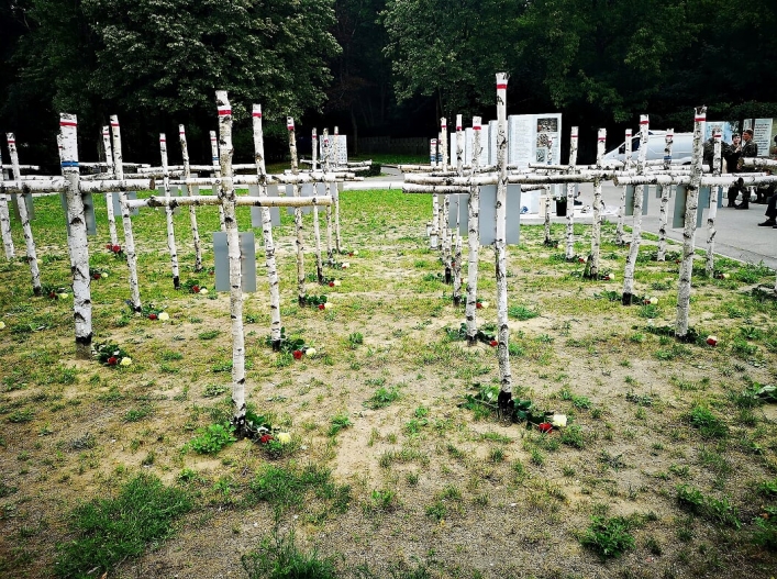 Żołnierze 43 batalionu lekkiej piechoty w Braniewie wymienili tabliczki na krzyżach Kwatery „Ł"