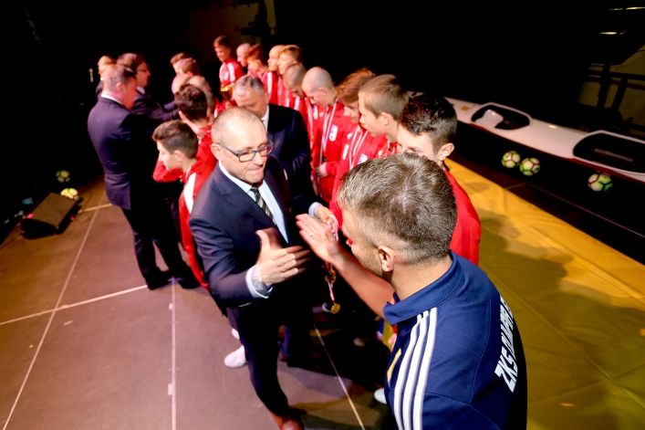 Żołto-biało-niebiescy uroczyście zakończyli rok w hali MOSiR-u