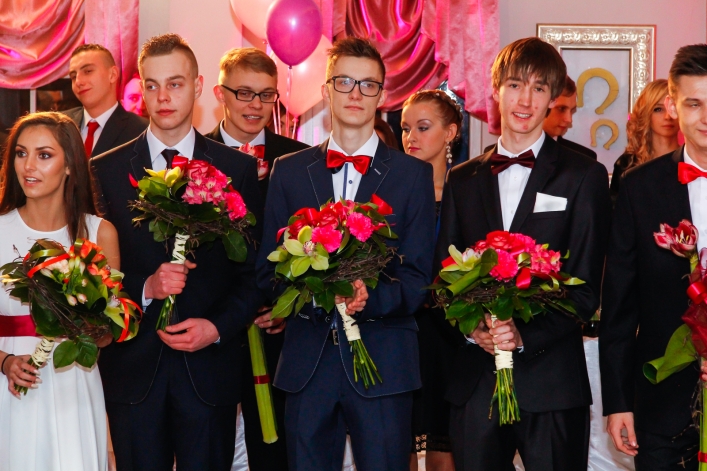 ZSEiO swoją Studniówkę ma za sobą – zobacz zdjęcia!