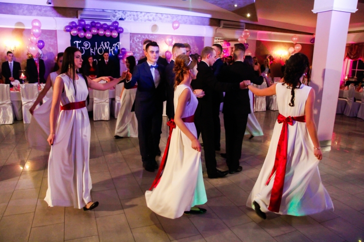 ZSEiO swoją Studniówkę ma za sobą – zobacz zdjęcia!