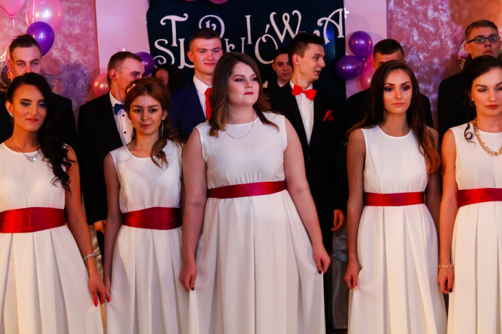 ZSEiO swoją Studniówkę ma za sobą – zobacz zdjęcia!