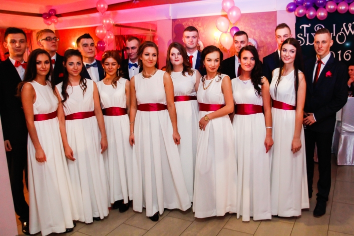 ZSEiO swoją Studniówkę ma za sobą – zobacz zdjęcia!