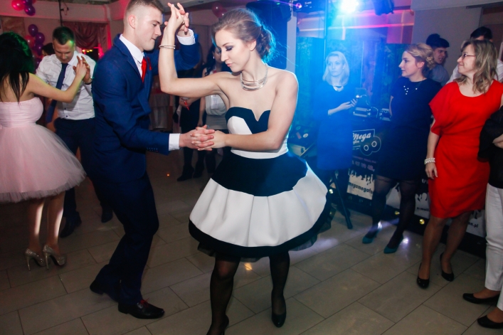 ZSEiO swoją Studniówkę ma za sobą – zobacz zdjęcia!