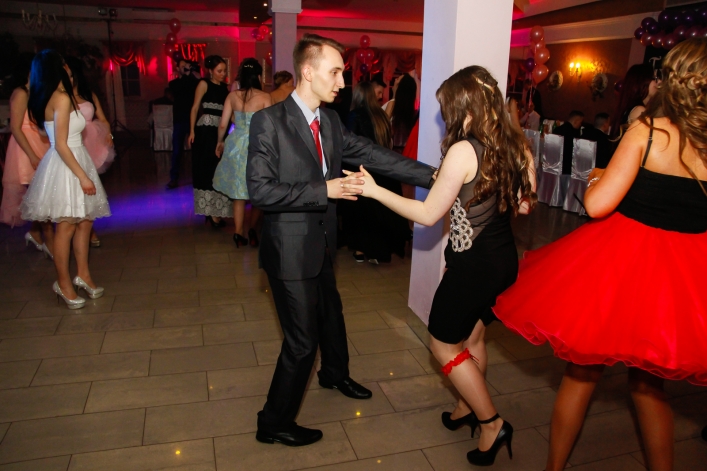 ZSEiO swoją Studniówkę ma za sobą – zobacz zdjęcia!