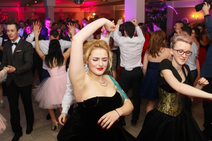 ZSEiO swoją Studniówkę ma za sobą – zobacz zdjęcia!