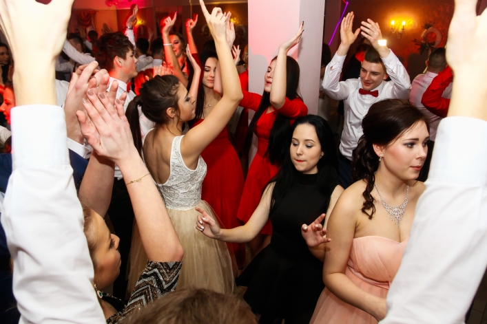 ZSEiO swoją Studniówkę ma za sobą – zobacz zdjęcia!