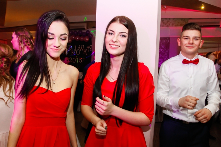 ZSEiO swoją Studniówkę ma za sobą – zobacz zdjęcia!