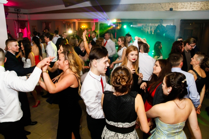 ZSEiO swoją Studniówkę ma za sobą – zobacz zdjęcia!