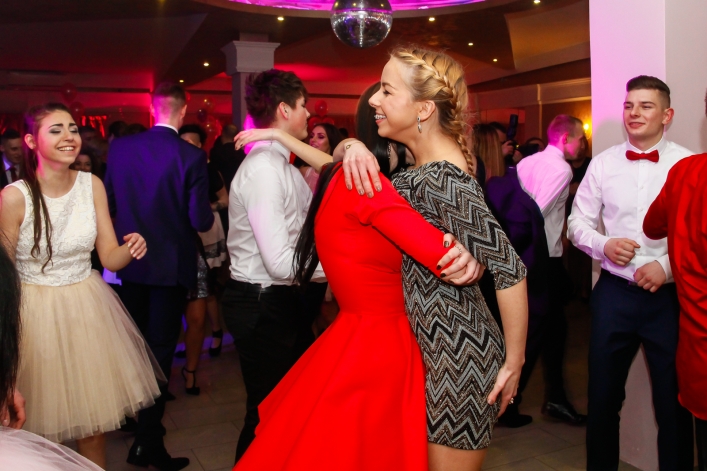 ZSEiO swoją Studniówkę ma za sobą – zobacz zdjęcia!