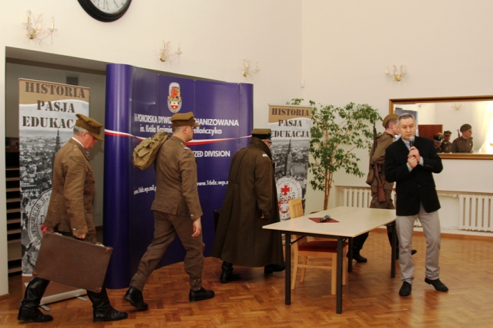 „KATYŃ 1940 – PAMIĘTAMY” w Klubie 16 PDZ.