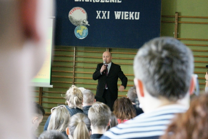 „Terroryzm – zagrożenie XXI wieku