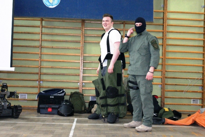 „Terroryzm – zagrożenie XXI wieku