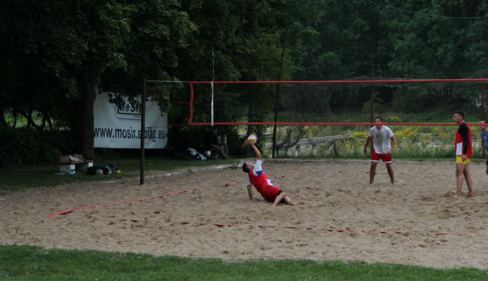 Finałowy turniej w siatkówce plażowej - lato 2013