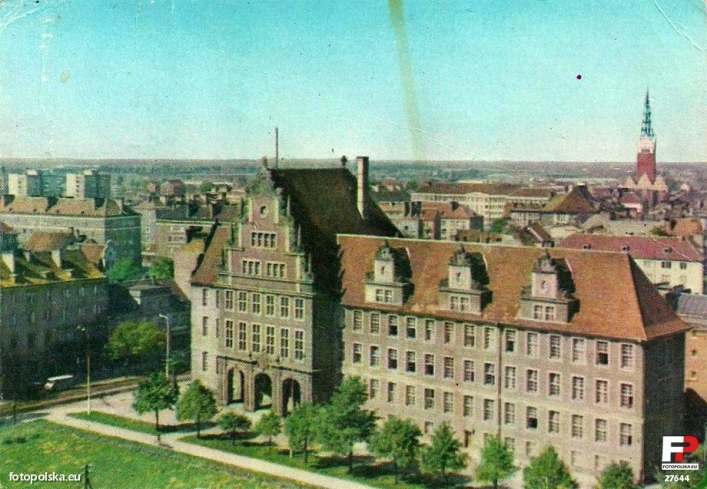 Lata 1970-1980, Gmach sądu.