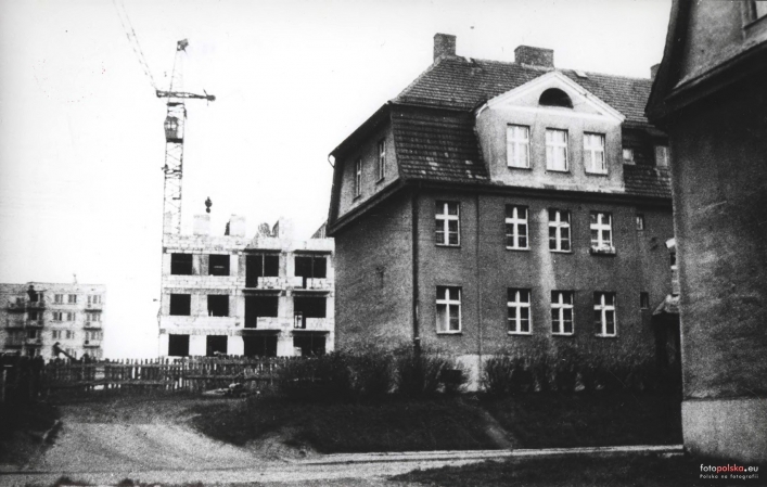 1978, Rozbudowa dzielnicy Zakrzewo - widok z ulicy Topolowej na ulicę Pokorną.