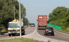 Bez komentarza. Zabezpieczanie wiaduktu przy ul. Nowodworskiej