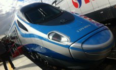 Pociąg Pendolino na dworcu w Olsztynie