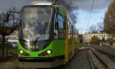Nowy tramwaj już wyjechał w miasto. Na razie nie zabiera pasażerów